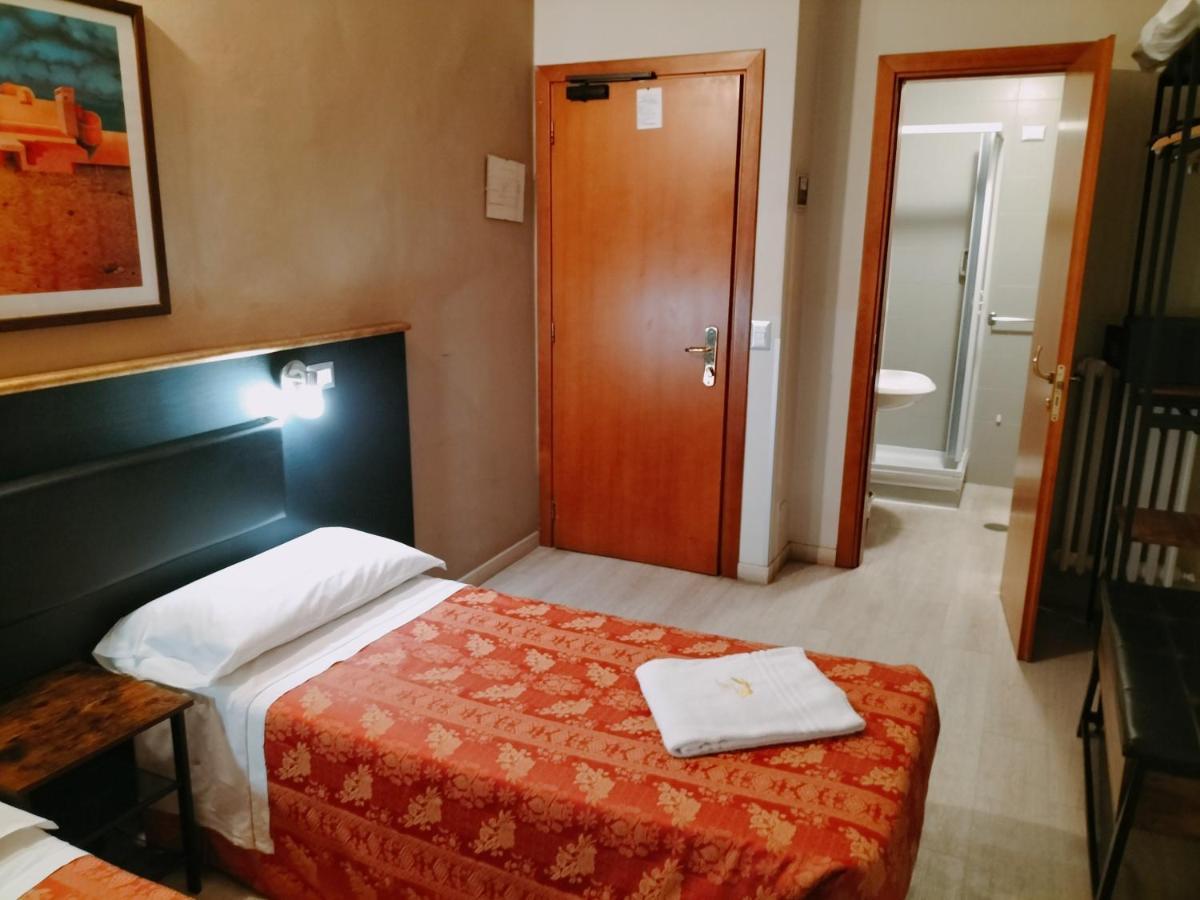 Hotel Mm Dateo Milano Exteriör bild