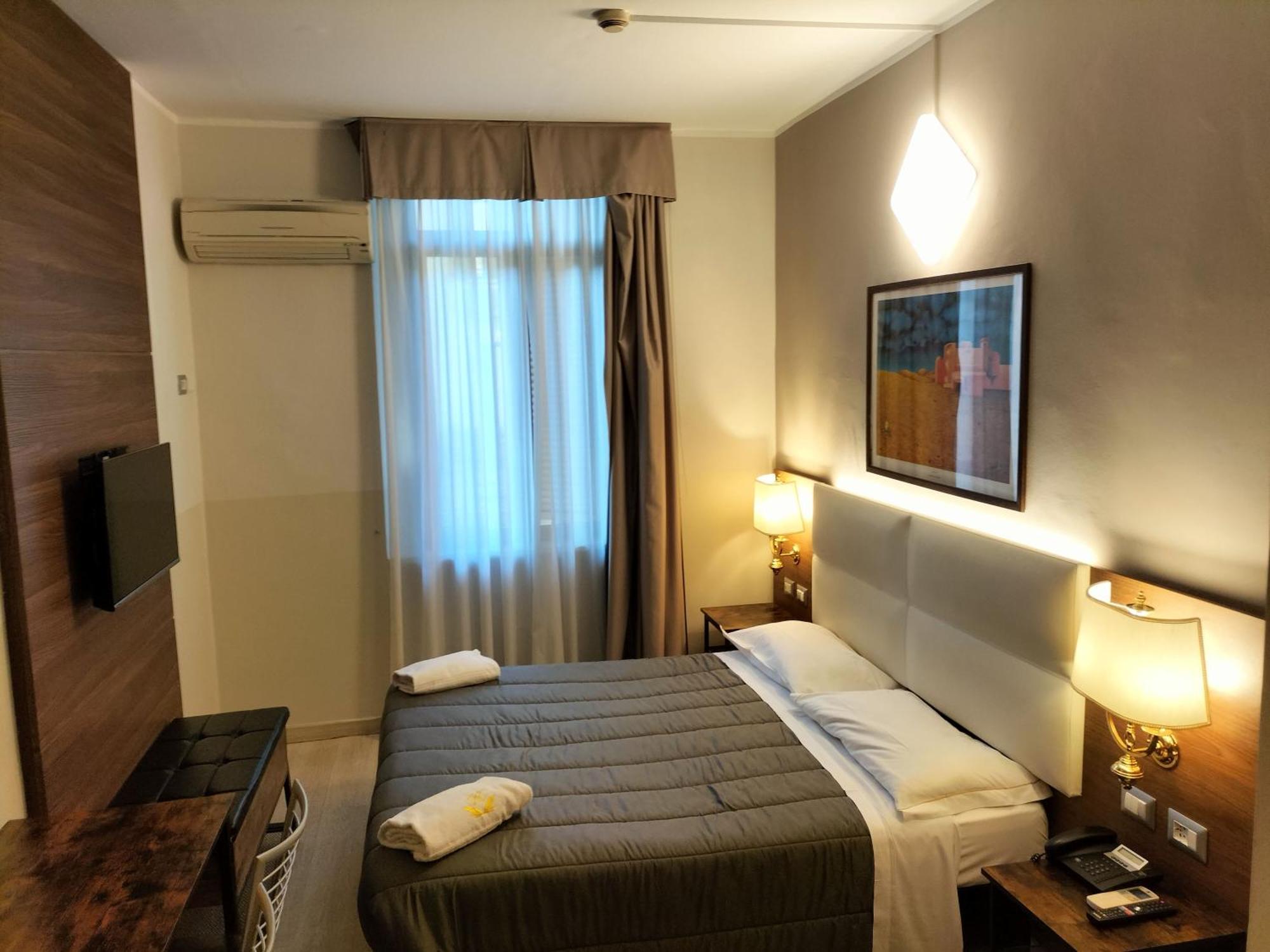 Hotel Mm Dateo Milano Exteriör bild