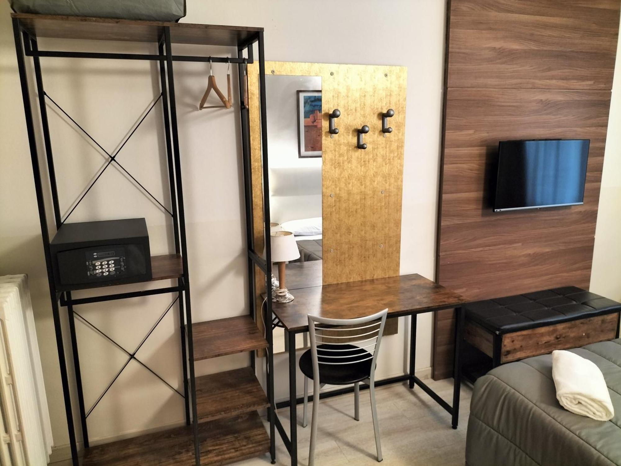 Hotel Mm Dateo Milano Exteriör bild