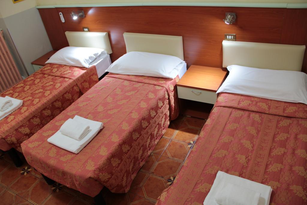 Hotel Mm Dateo Milano Exteriör bild